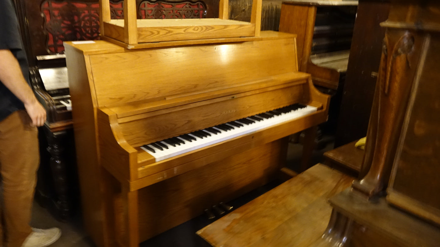 Image 3 of 1980 Yamaha Piano P22 45"