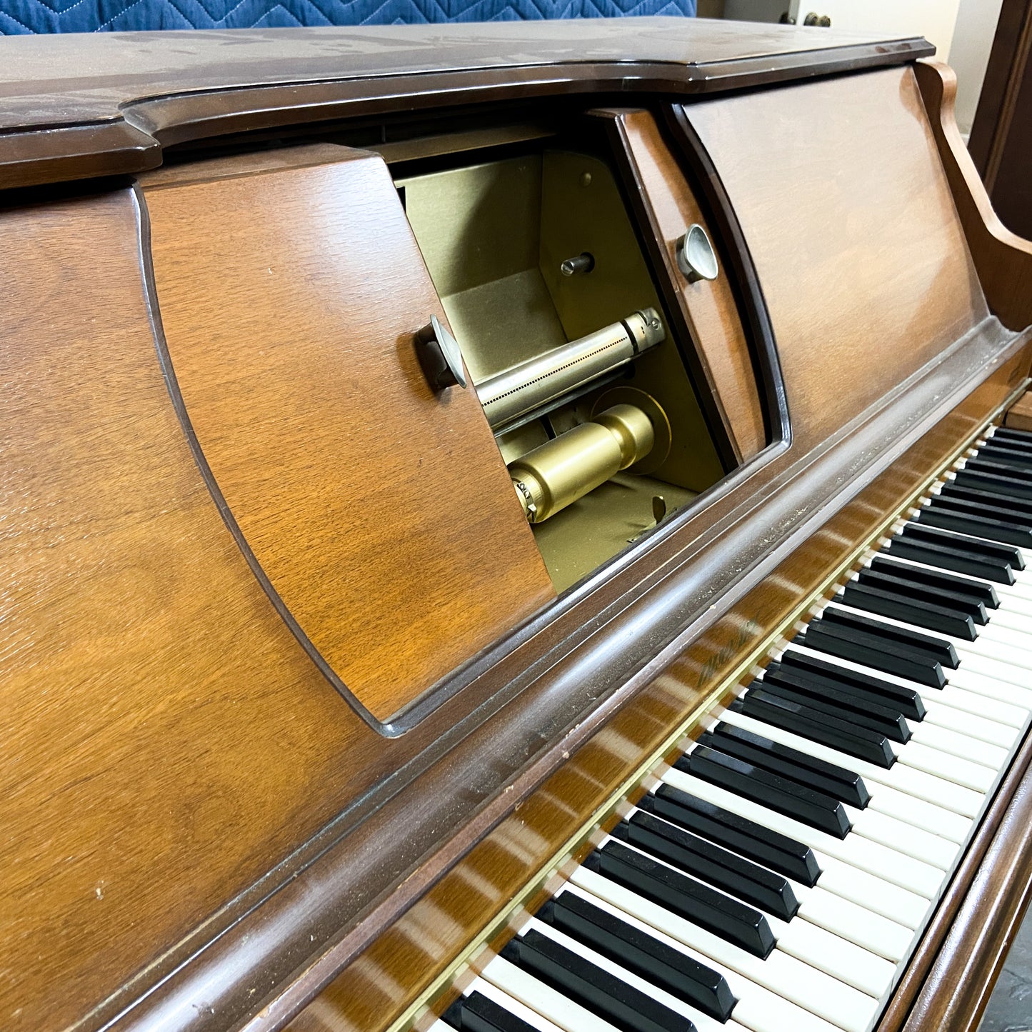 SOLD - Duo Art Hardman Peck 42" Commissioned Console Player Piano