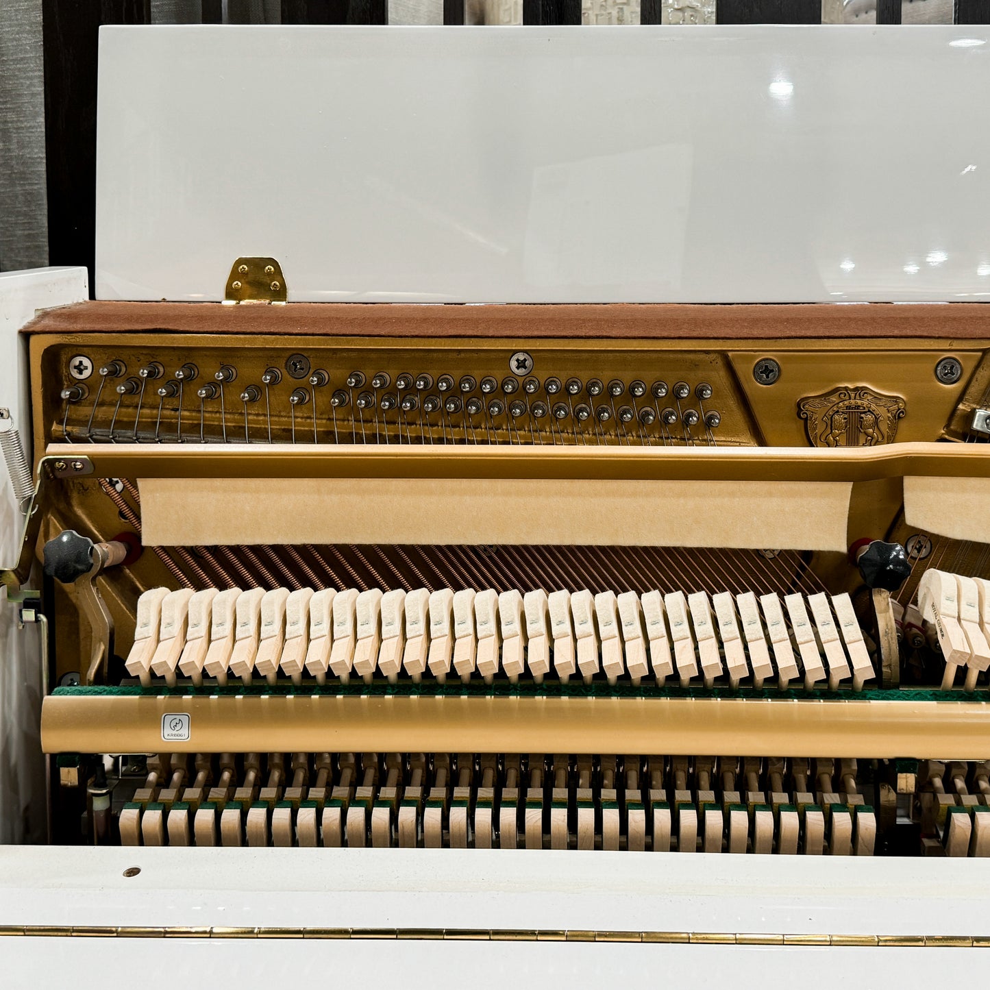 2000 Samick 107 Polished White 42" Console Piano