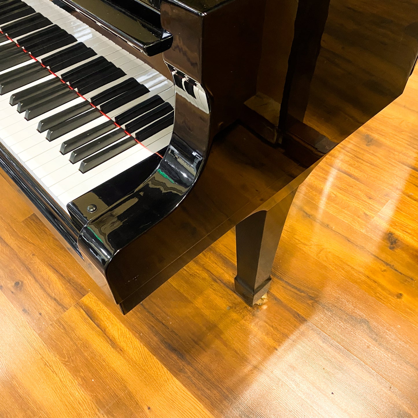 1978 Yamaha C7 7'6" Polished Black Grand Piano