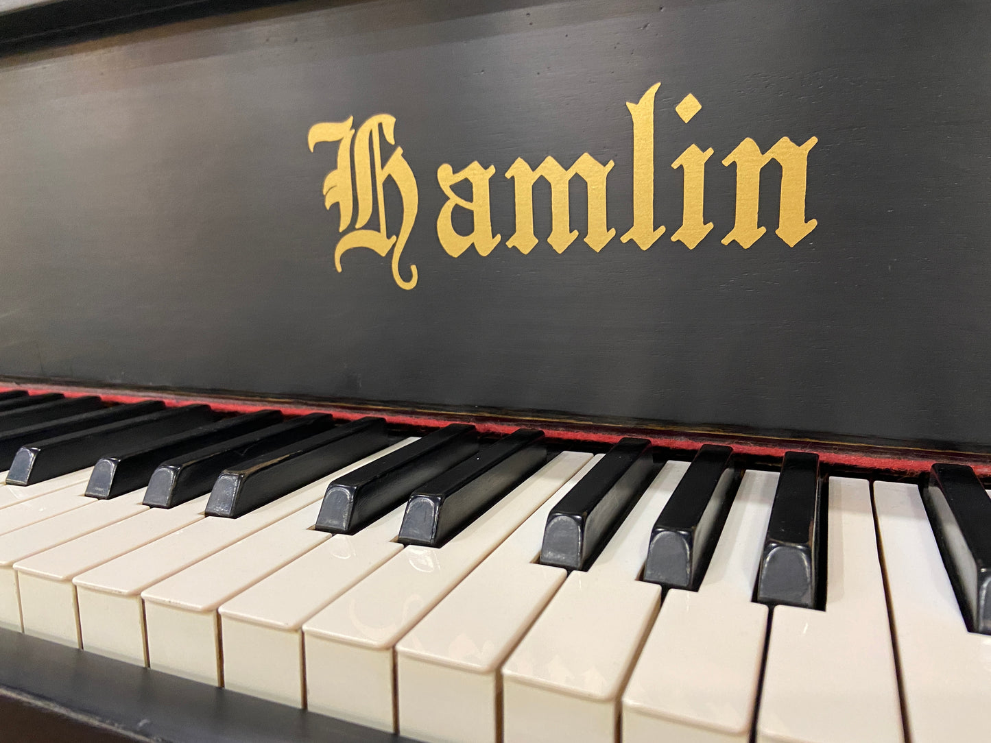 SOLD 1927 Hamlin Grand / Satin Ebony / 5'