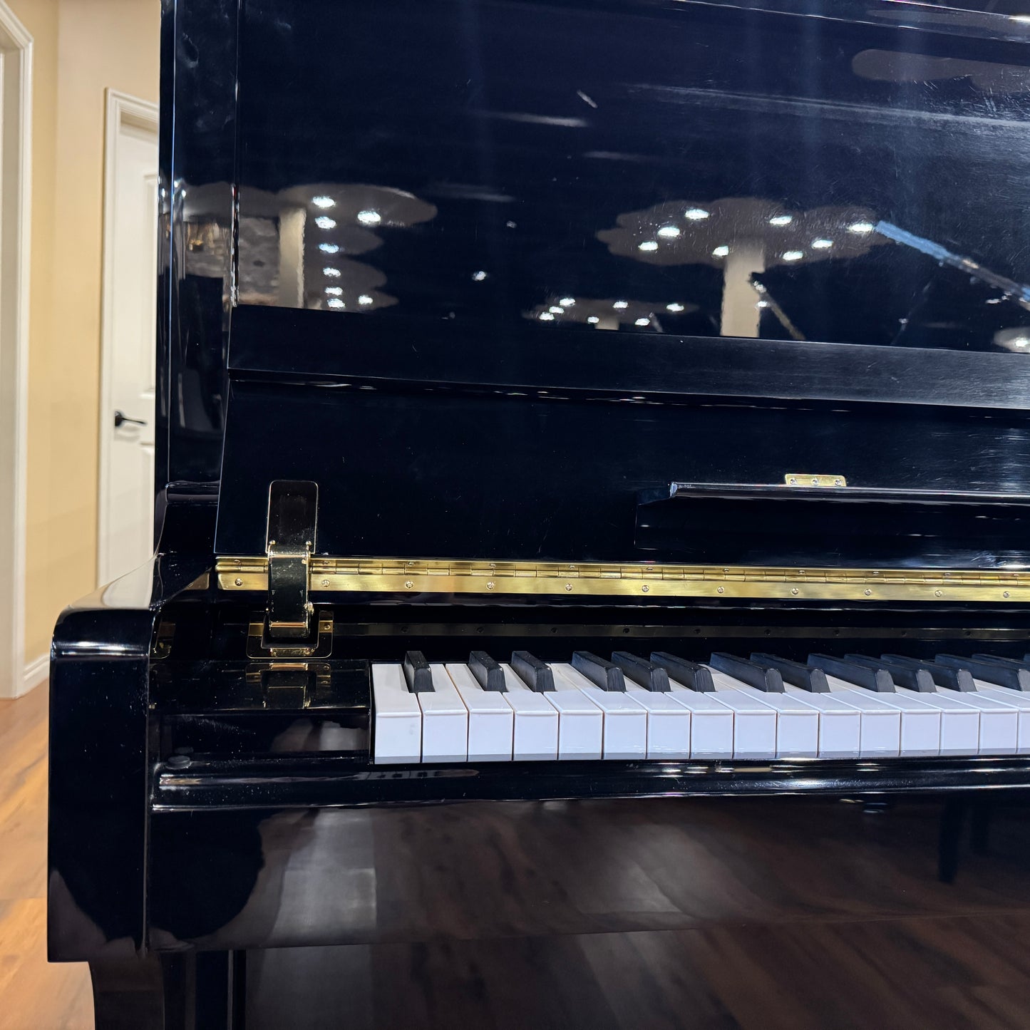 SOLD 2016 Hailun 121 48" Polished Black Upright Piano