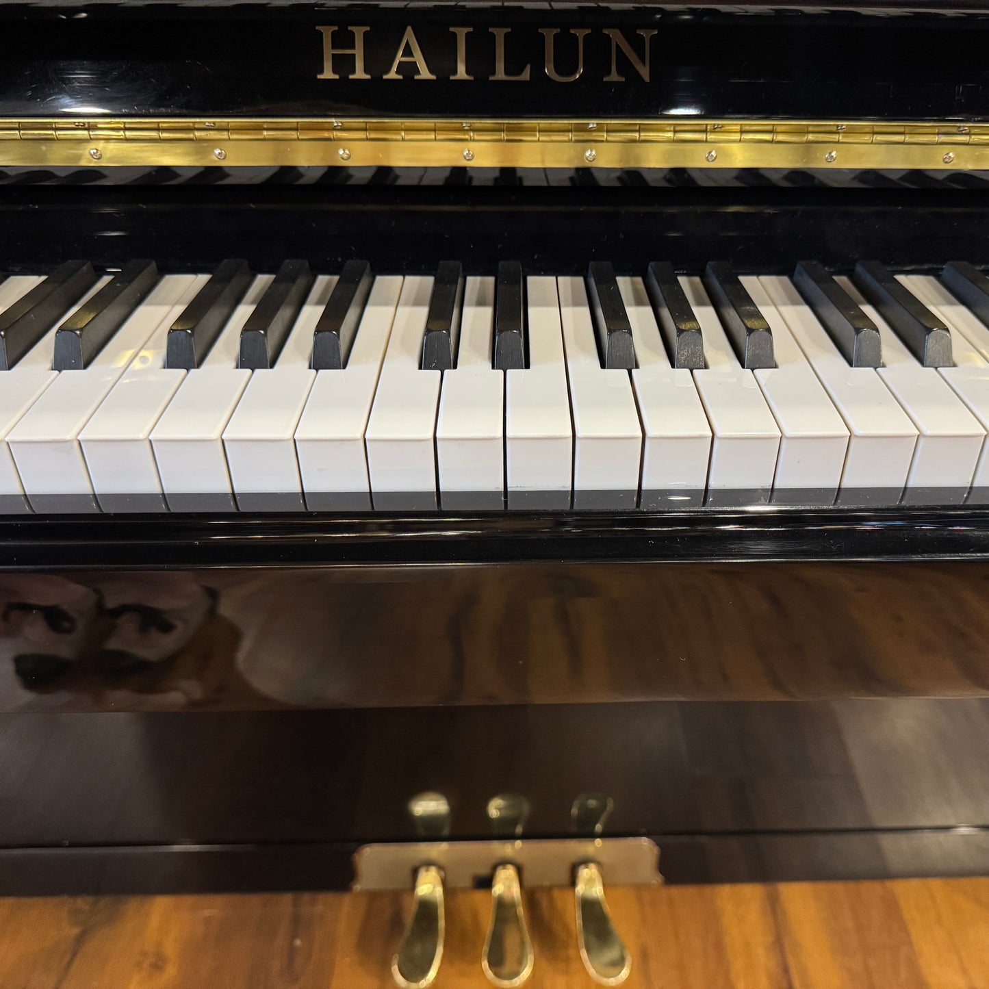 SOLD 2016 Hailun 121 48" Polished Black Upright Piano