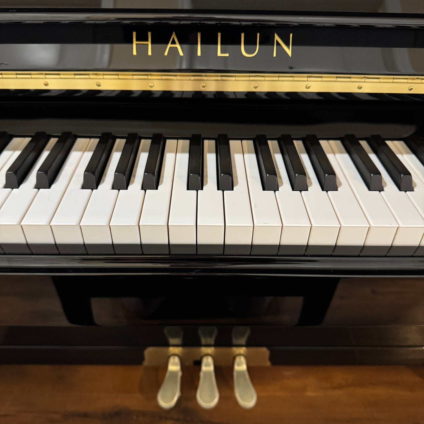 SOLD Hailun 121 48" Polished Black Upright Piano
