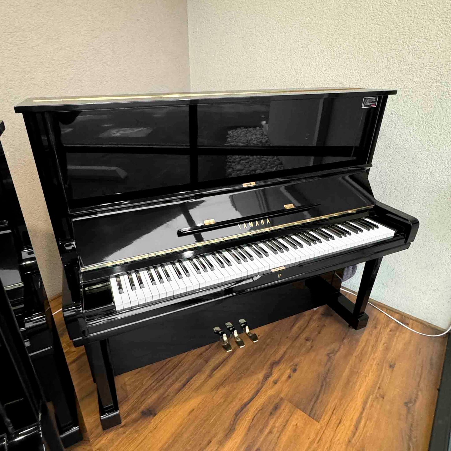 SOLD 1973 Yamaha U3 52" Polished Black Upright Piano