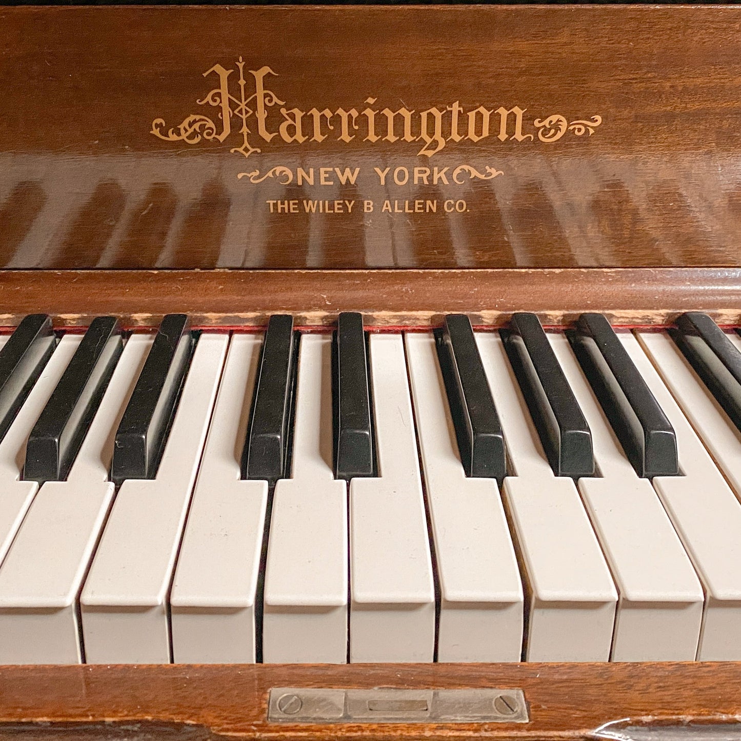 Image 2 of 1905 Harrington Upright