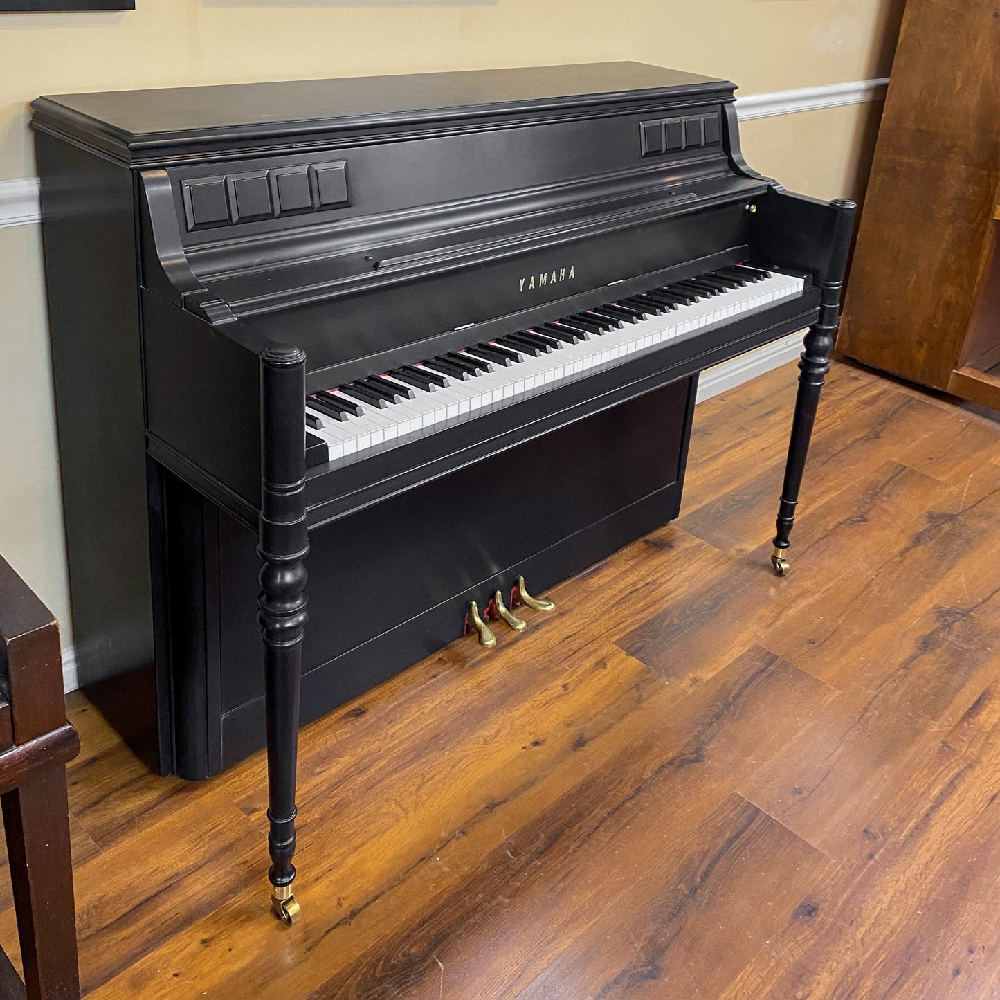 Image 4 of 1975 Yamaha Console