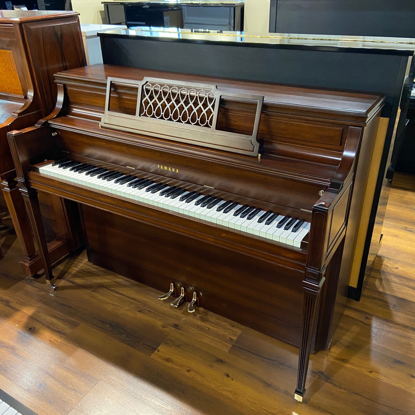 Image 6 of 1973 Yamaha Console 42"