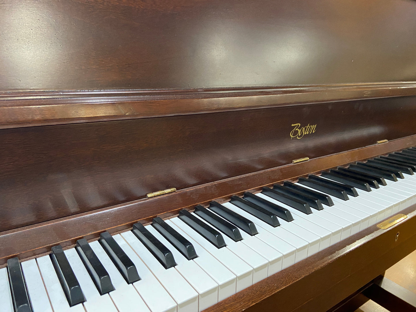 Image 3 of 2003 Boston 118S/45" Walnut Finish