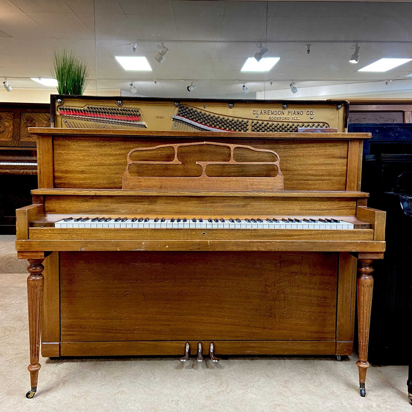 Image 15 of Clarendon Upright