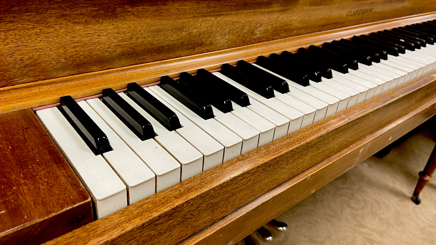 Image 18 of Clarendon Upright