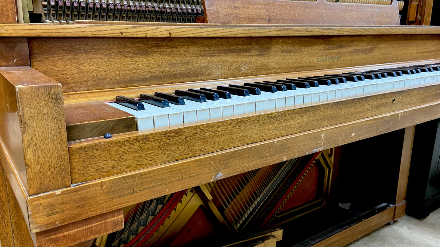 Image 21 of Clarendon Upright