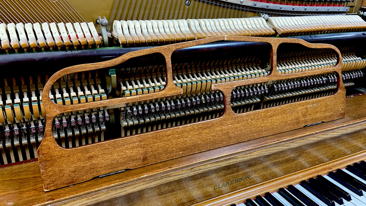Image 22 of Clarendon Upright