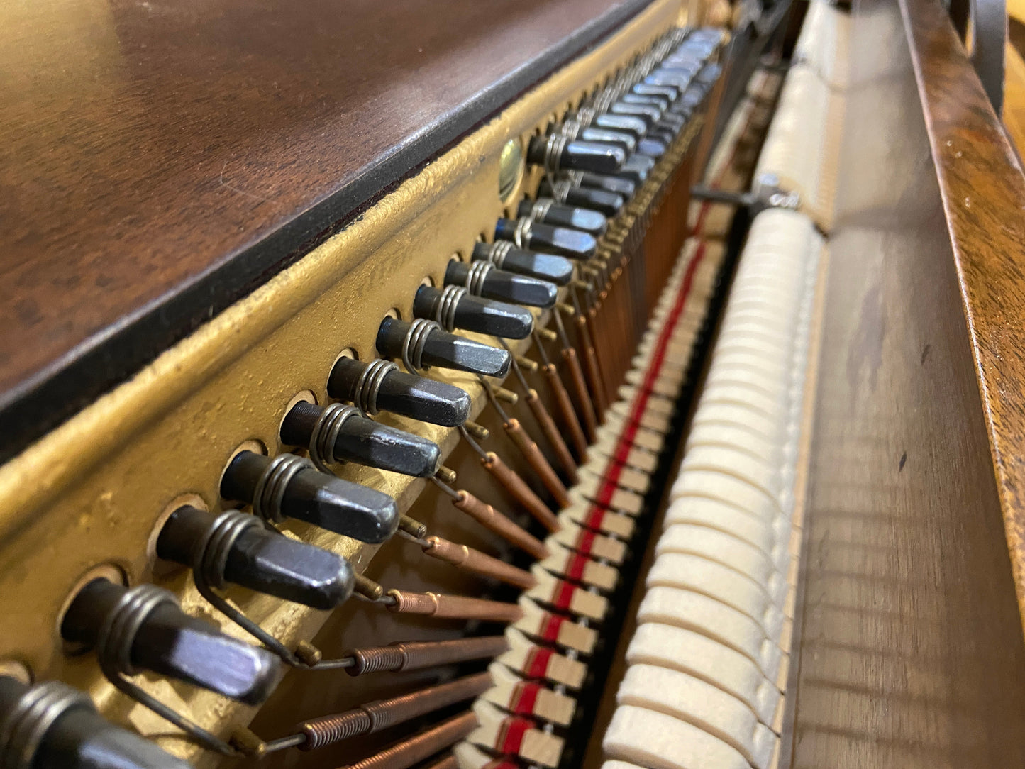 Image 2 of 1943 Chickering Spinet /38" / Walnut ) 186478