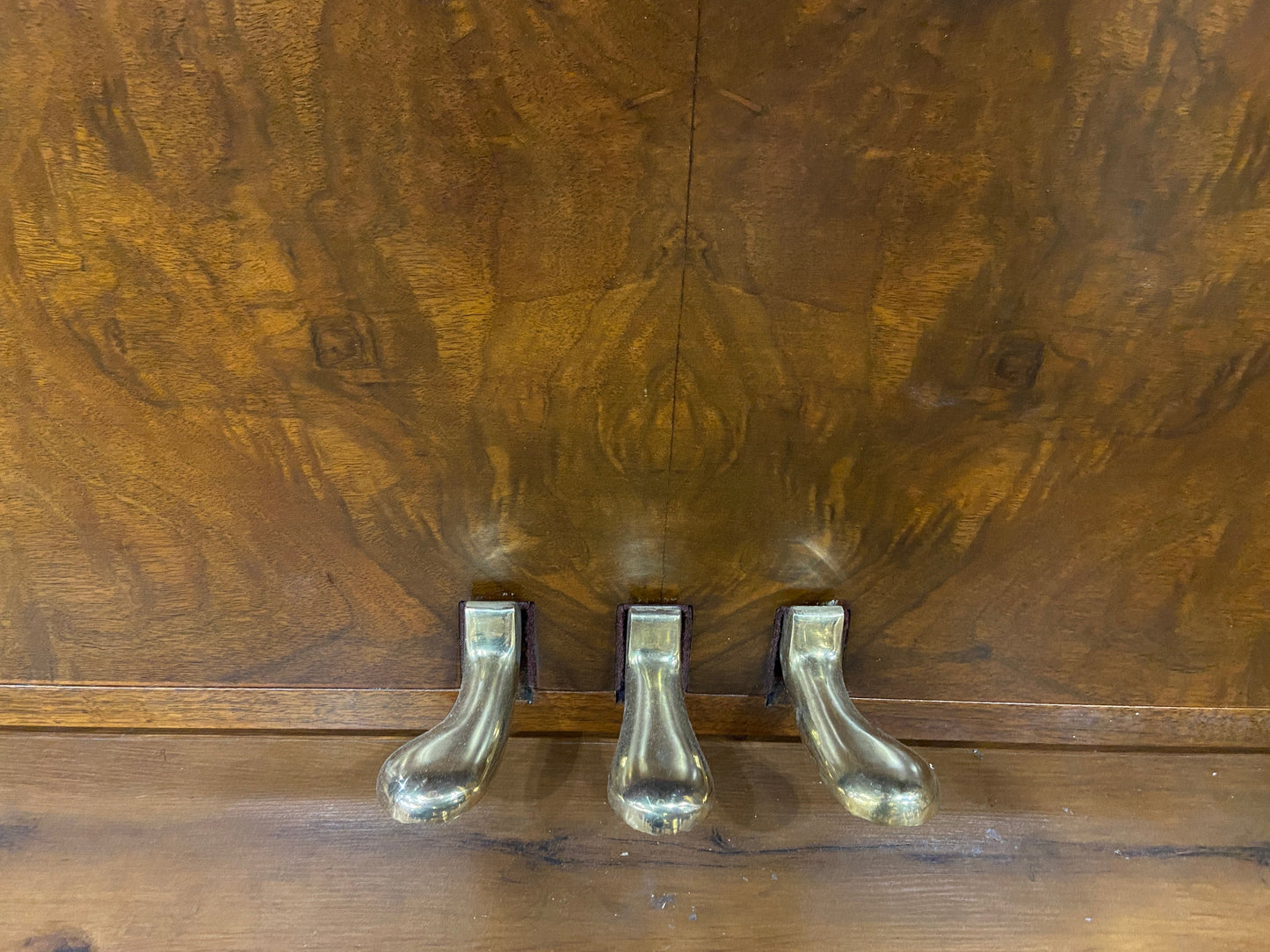 Image 3 of 1943 Chickering Spinet /38" / Walnut ) 186478