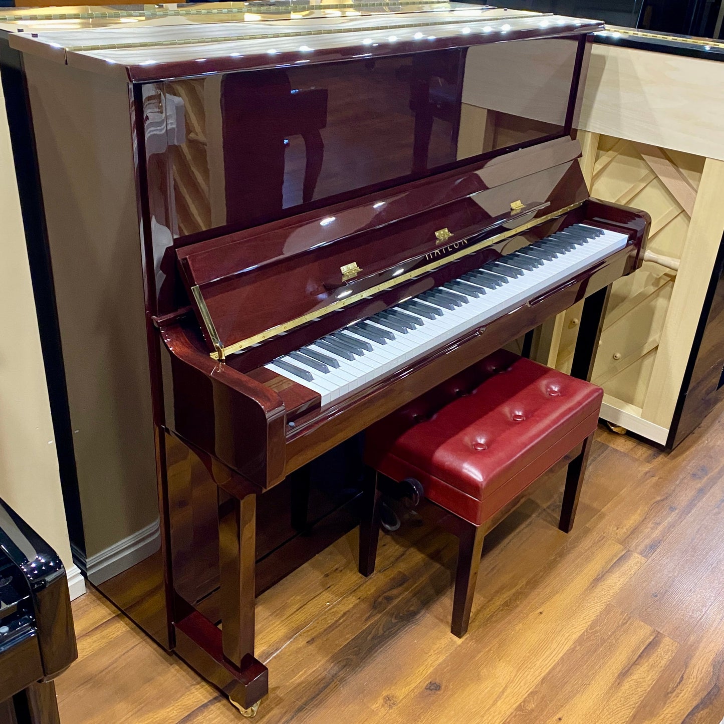 Image 2 of Hailun HU5P/50" Mahogany Polish