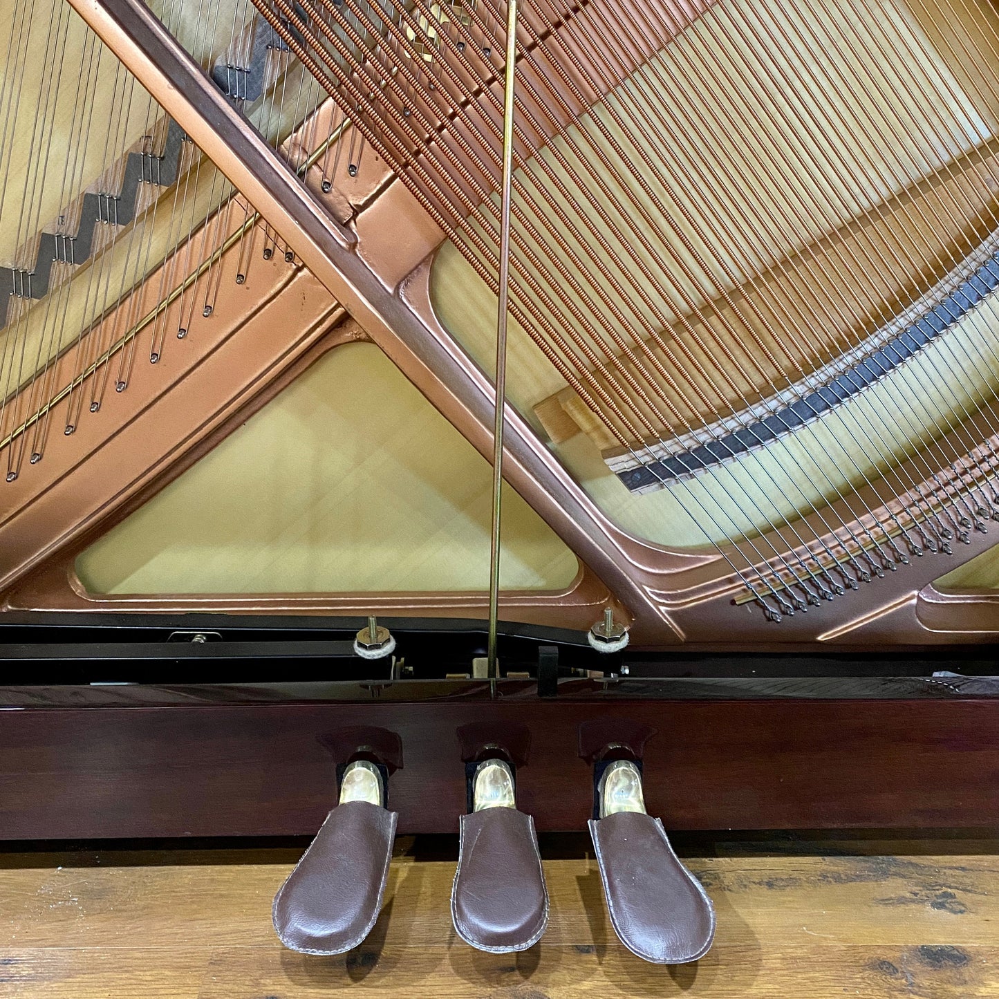 Image 13 of Hailun HU5P/50" Mahogany Polish