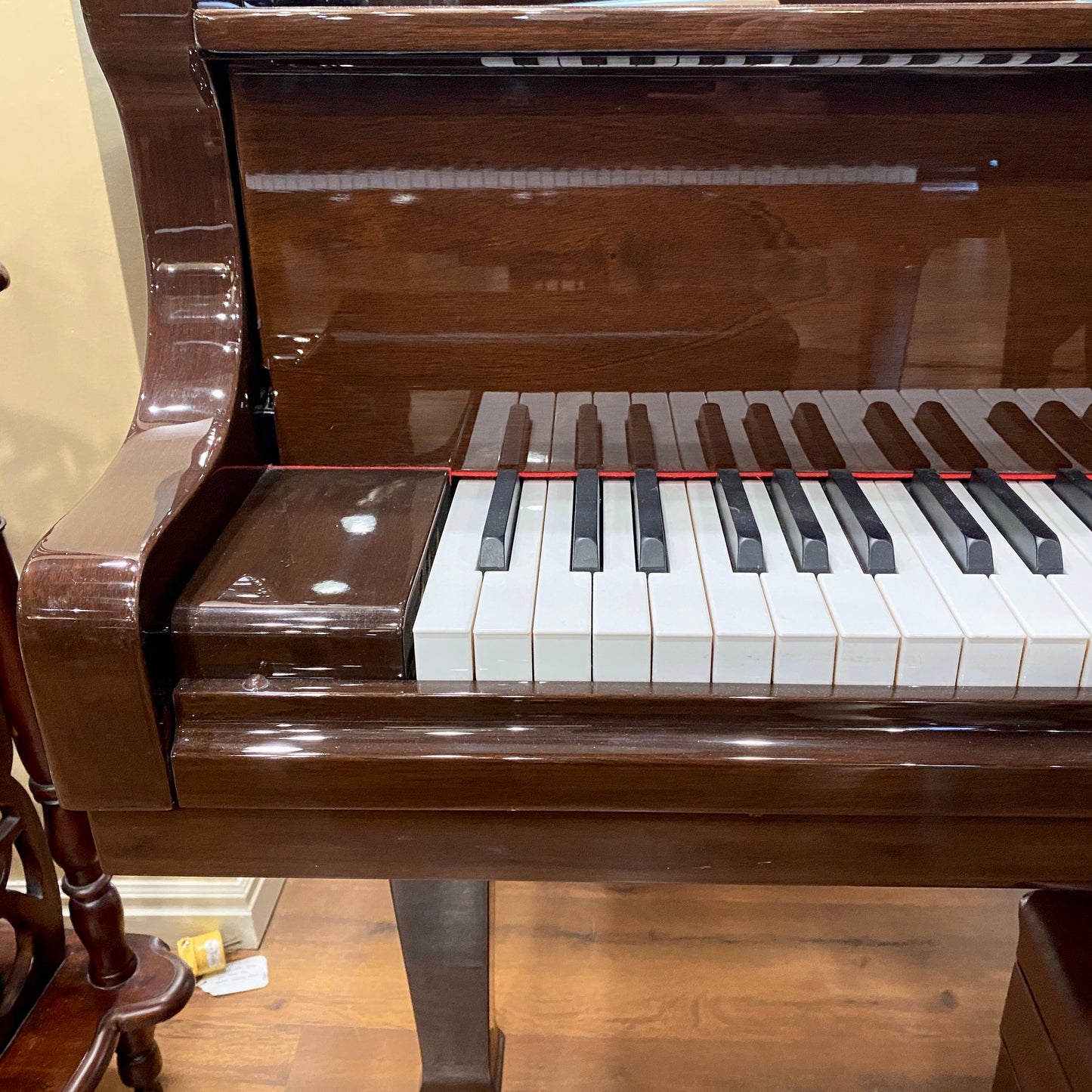 Image 5 of Hallet Davis 160 /5'3" Polished Walnut