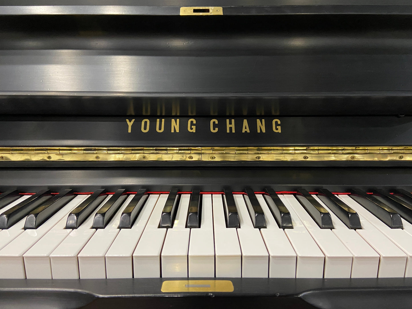 Image 2 of 1992 Young Chang U-3 / 50"