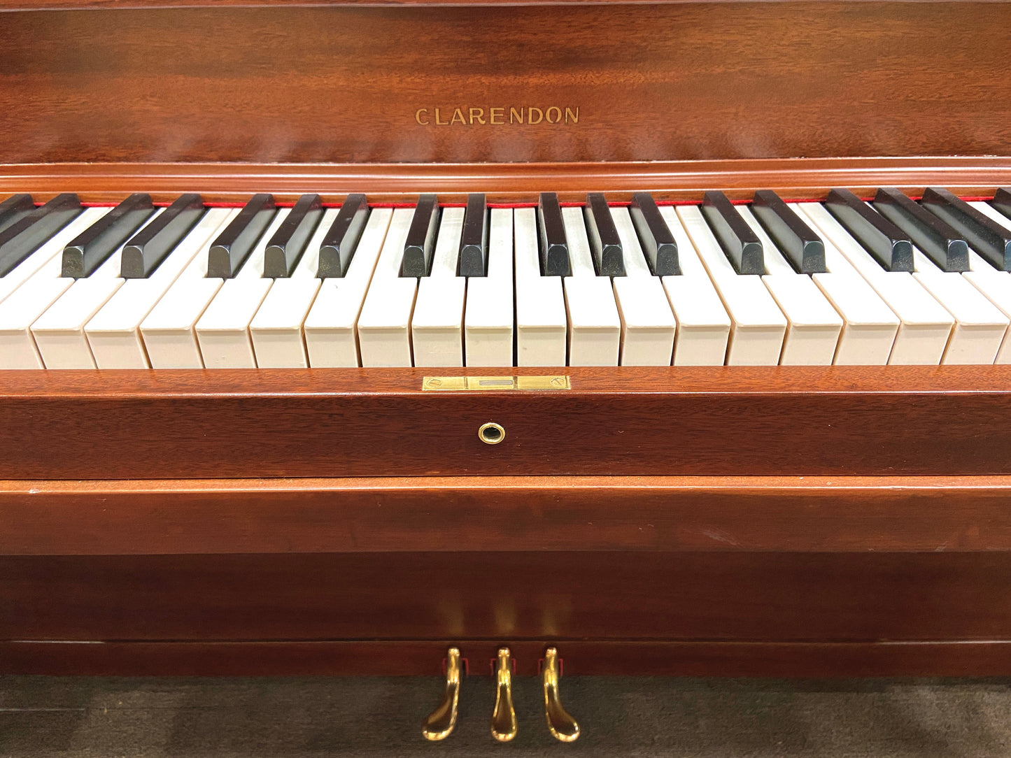 Image 5 of Clarendon Upright