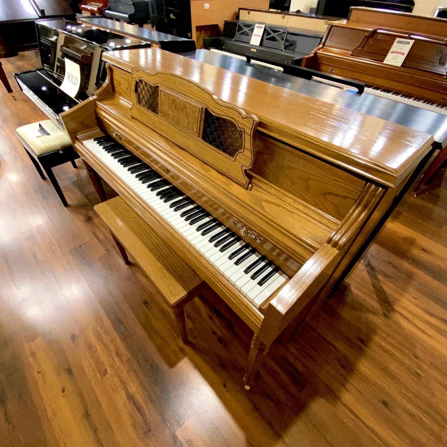 Image 3 of 1983 Wurlitzer Console