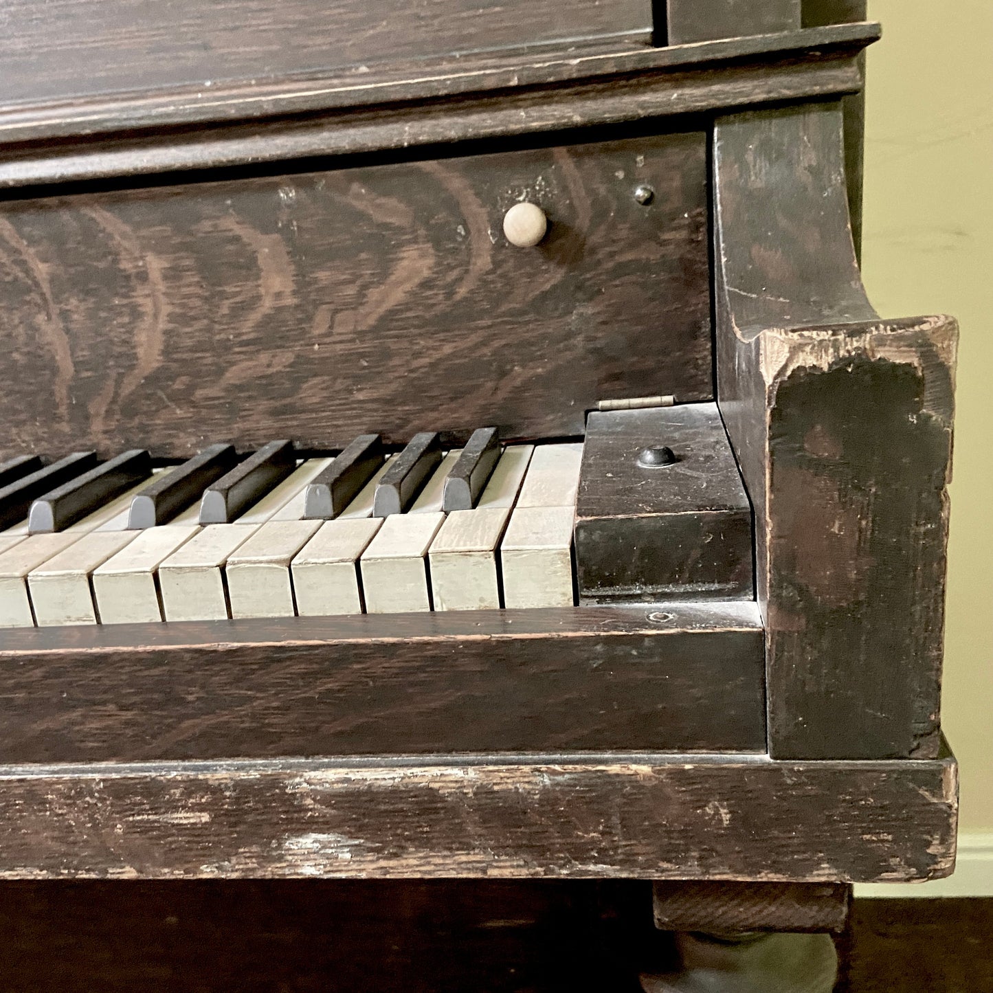 Image 24 of 1905 Chicago Kingsbury upright