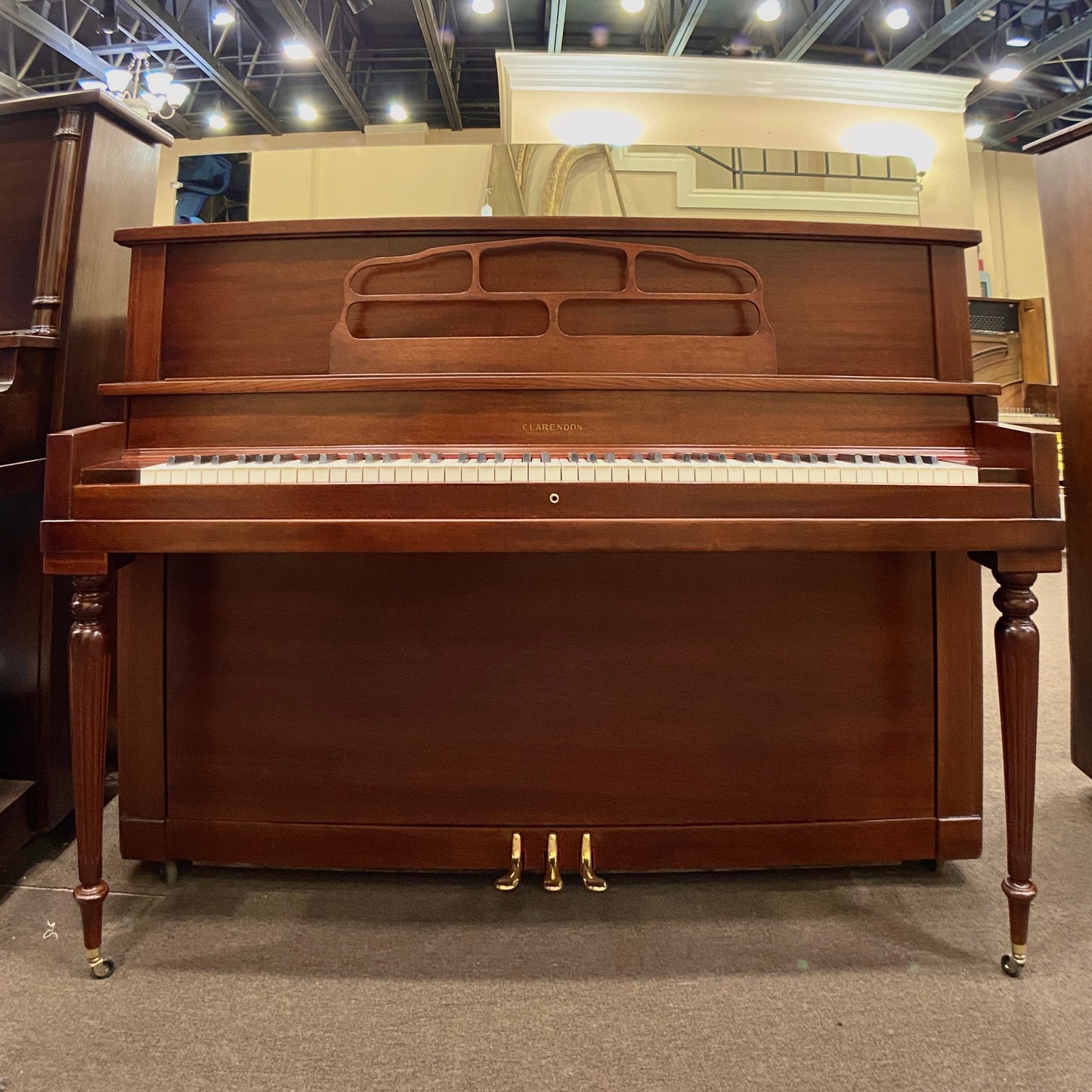 Image 14 of Clarendon Upright