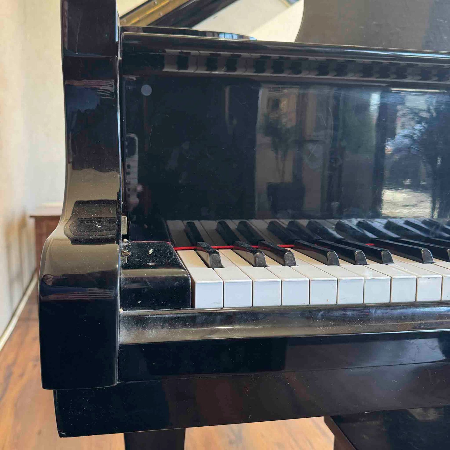 SOLD 1980 Young Chang G-185 6'1" Satin Black Grand Piano