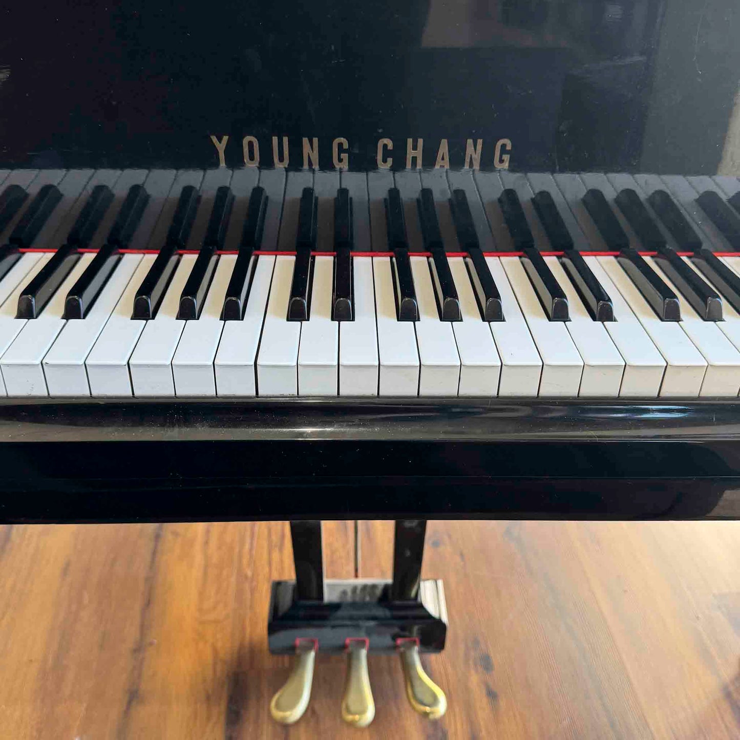 AVAILABLE TO RESTORE: CALL FOR CUSTOM PRICING - 1980 Young Chang G-185 6'1" Polished Black Grand Piano