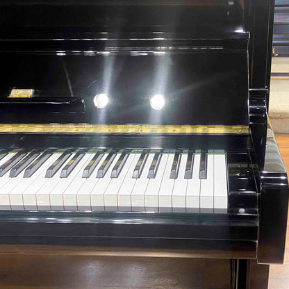 1986 Yamaha U1A 48" Polished Black Upright Piano