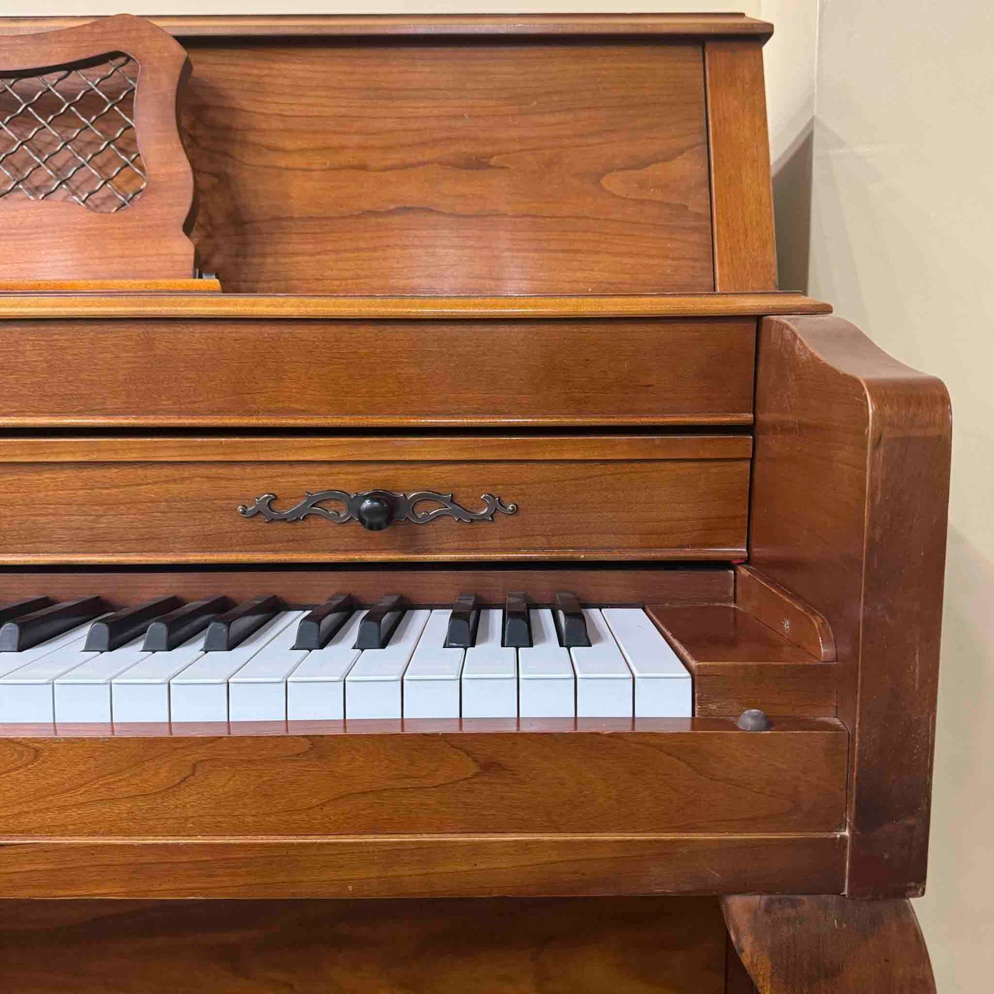 SOLD 1993 Yamaha M305 44" Wood Finish Commissioned Console Piano