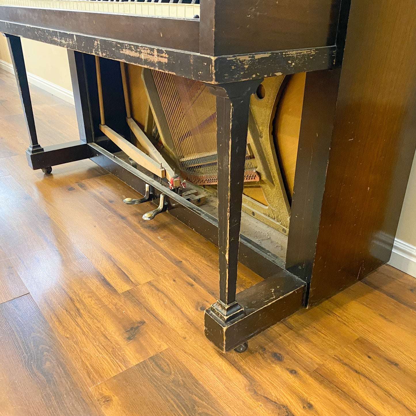 HEIRLOOM RESTORATION 1935 Richmond Wood Finish Commissioned Console Piano