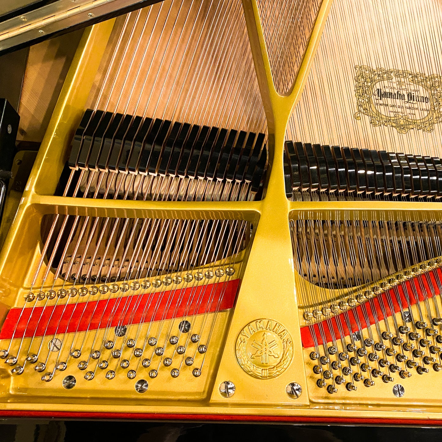 1978 Yamaha C7 7'6" Grand Piano / Polished Black