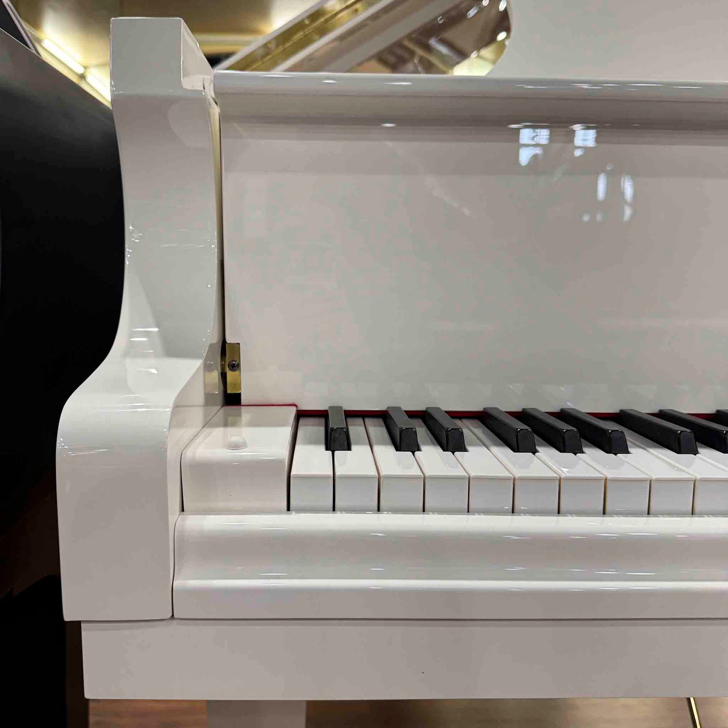 Hailun 178 5'10" Polished White Grand Piano