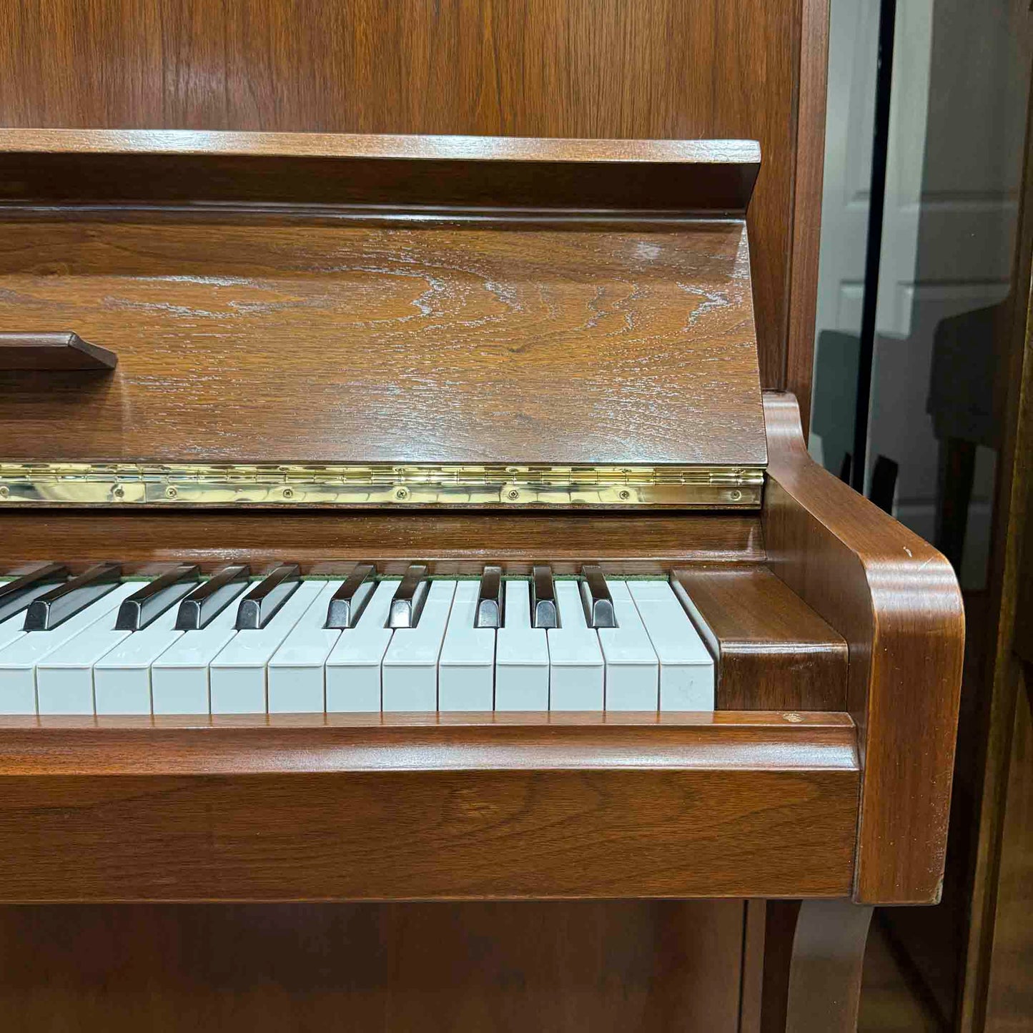 1984 Yamaha W120BW 48" Satin Walnut Upright Piano