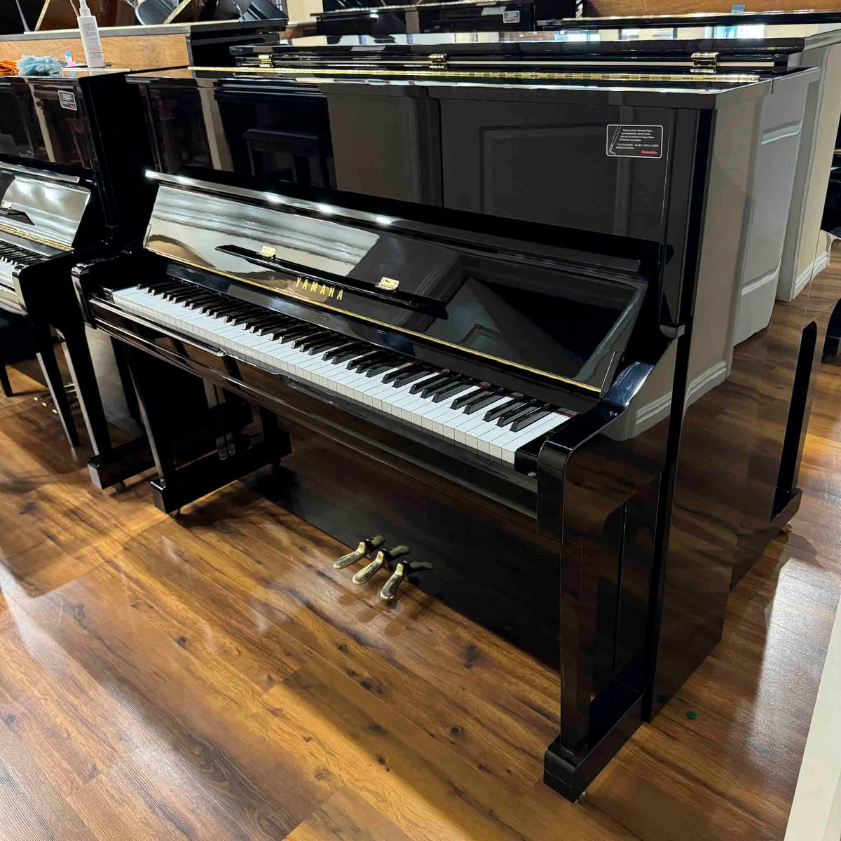 2001 Yamaha YU1 48" Upright photo 1