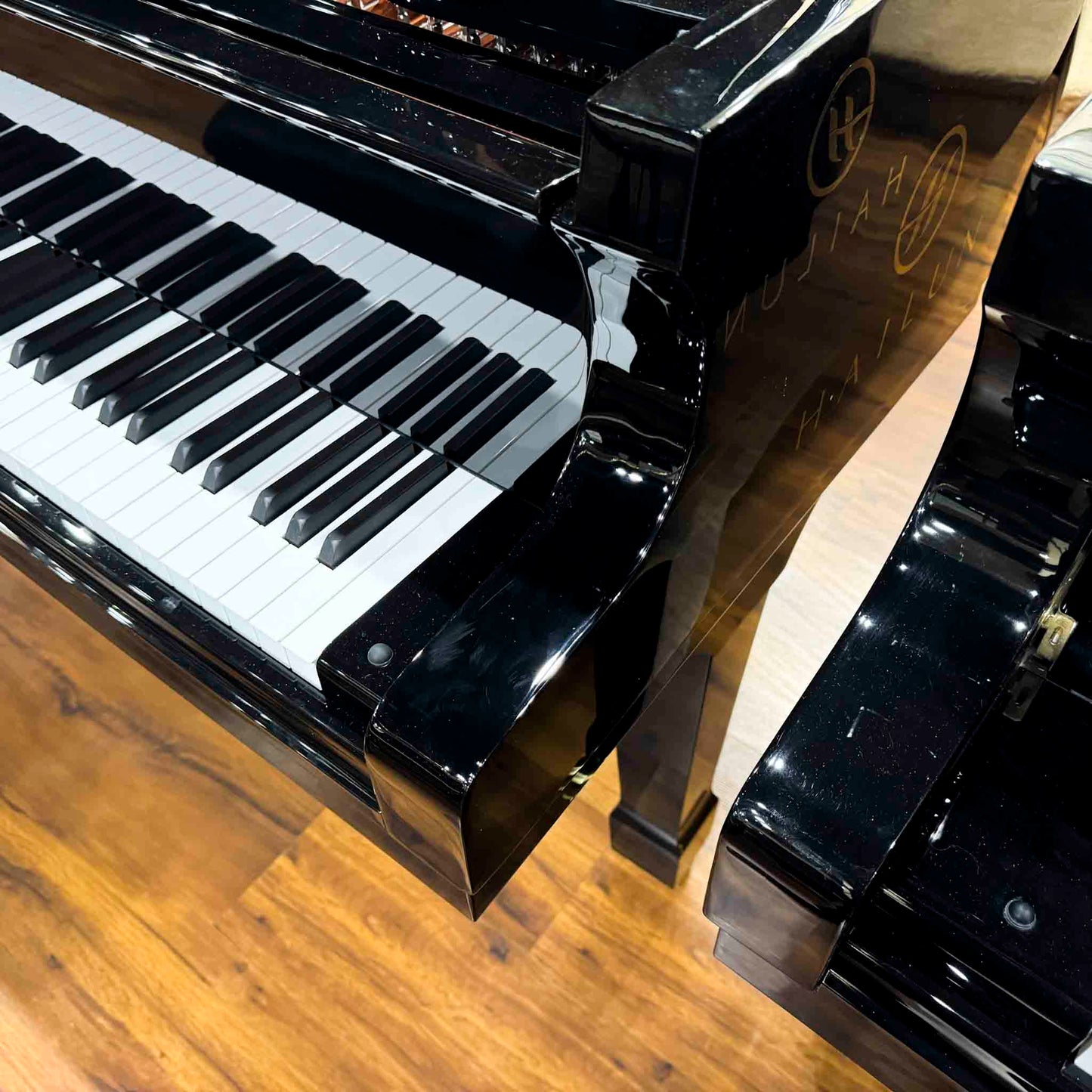 Hailun 198 6'6" Polished Black Grand Piano with Self Playing System