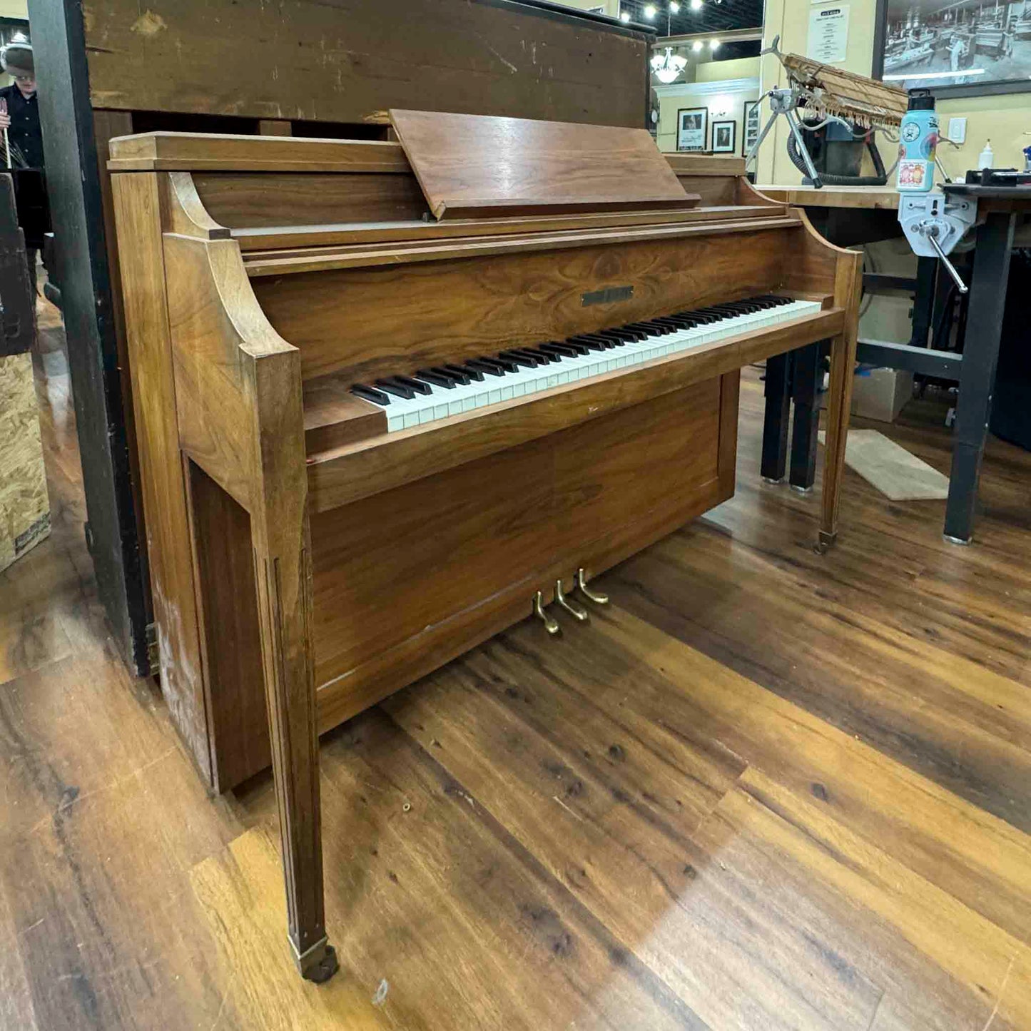 HEIRLOOM RESTORATION 1969 Astin-Weight Wood Finish 41" Console Piano