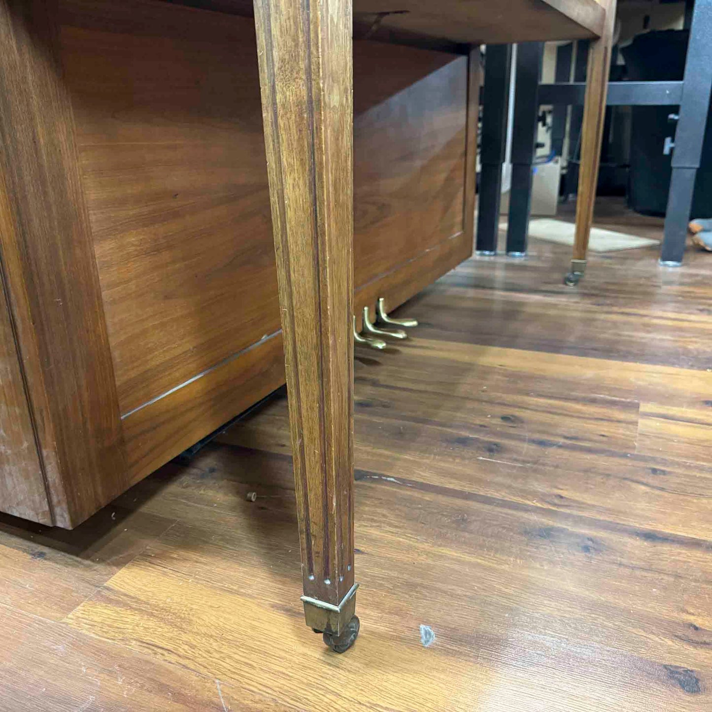 HEIRLOOM RESTORATION 1969 Astin-Weight Wood Finish 41" Console Piano