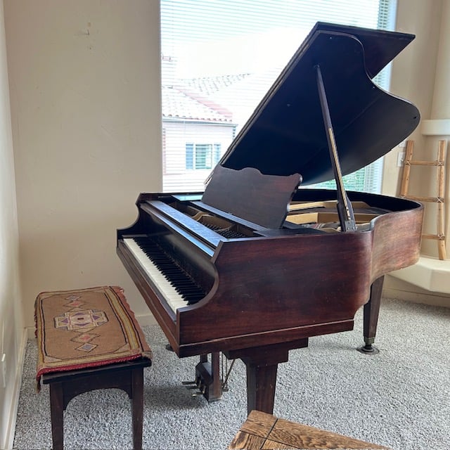 Image of the Piano For Sale